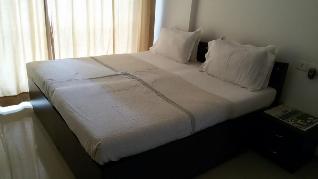 Ashiana Apartment Мумбаї Номер фото