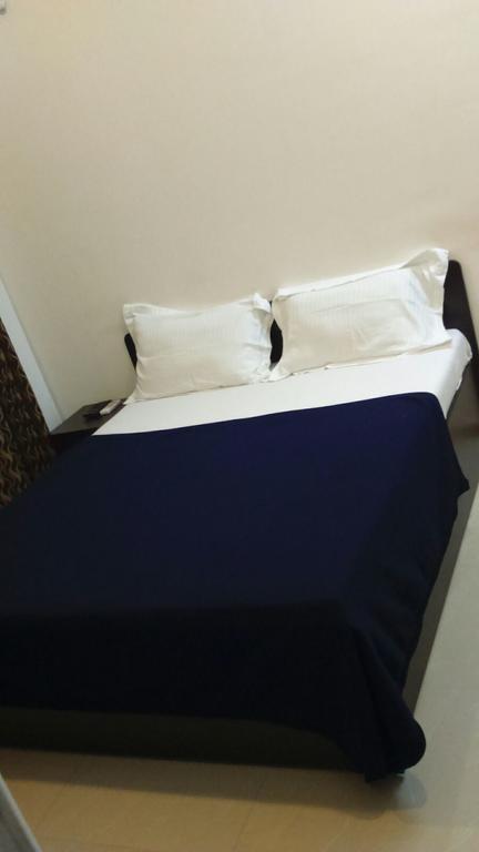 Ashiana Apartment Мумбаї Номер фото